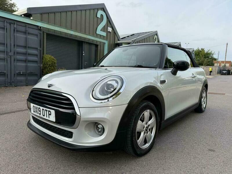 Used MINI Convertible 2019 for sale - 76108440: Photo 11