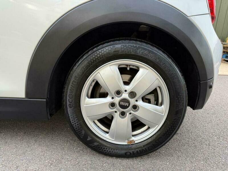 Used MINI Convertible 2019 for sale - 76108440: Photo 18