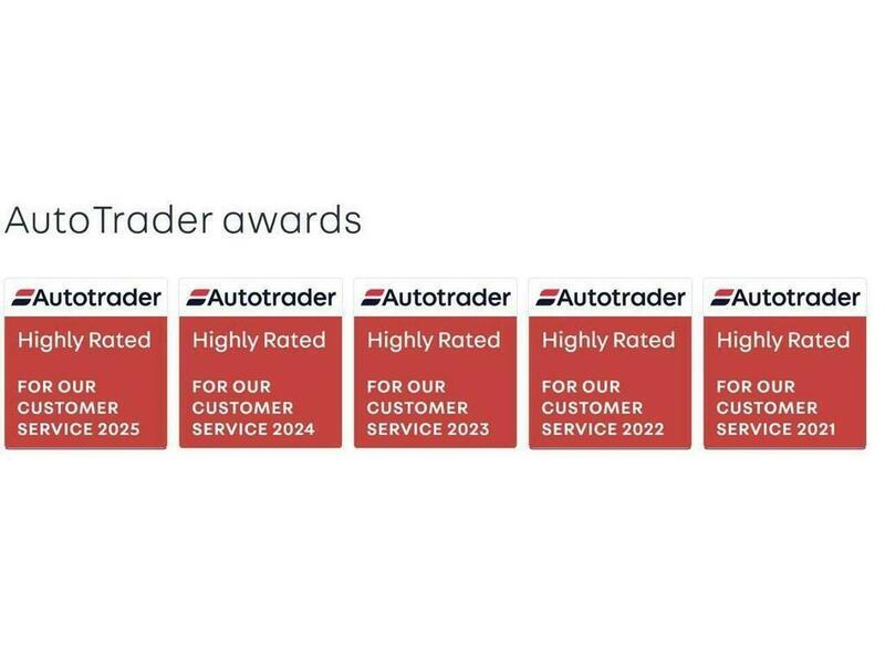 Used MINI Convertible 2019 for sale - 76108440: Photo 2