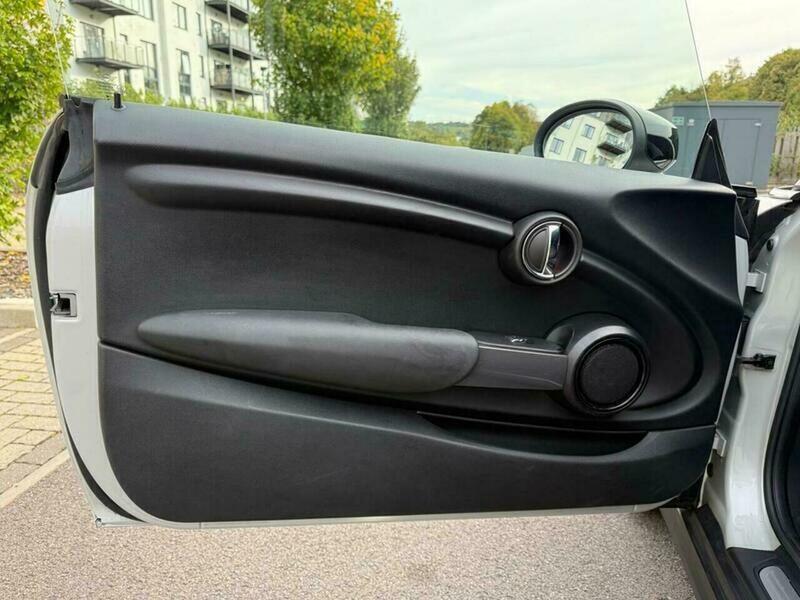 Used MINI Convertible 2019 for sale - 76108440: Photo 42