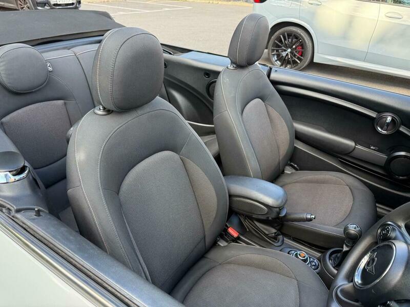 Used MINI Convertible 2019 for sale - 76108440: Photo 73