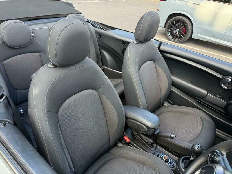 Used MINI Convertible 2019 for sale - 76108440: Photo 75