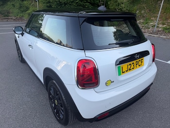 Used MINI Electric Hatch 2023 for sale - 79000064: Photo