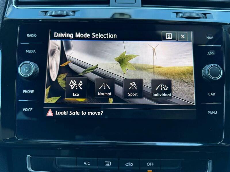 Used Volkswagen Golf for sale - 76728529: Photo 40