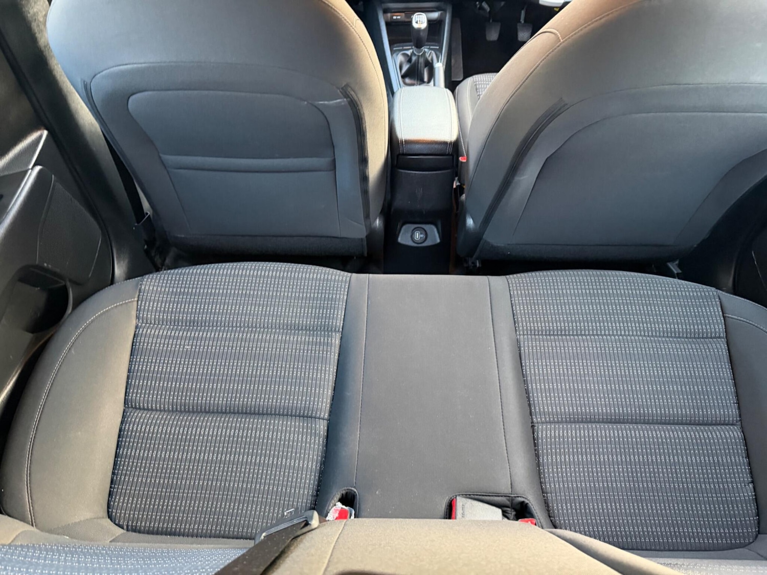 Used Kia Stonic for sale - 77754074: Photo 46