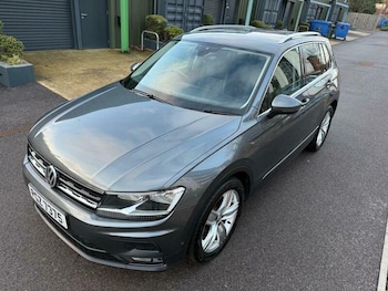 Used Volkswagen Tiguan 2020 for sale - 77237848: Photo