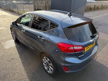 Used Ford Fiesta 2020 for sale - 76942682: Photo