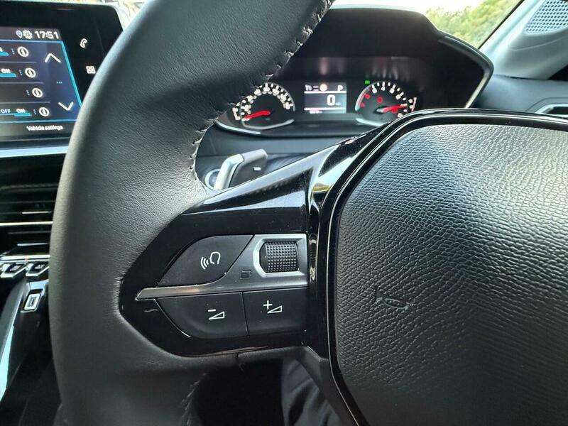 Used Peugeot 208 2022 for sale - 76572120: Photo 70