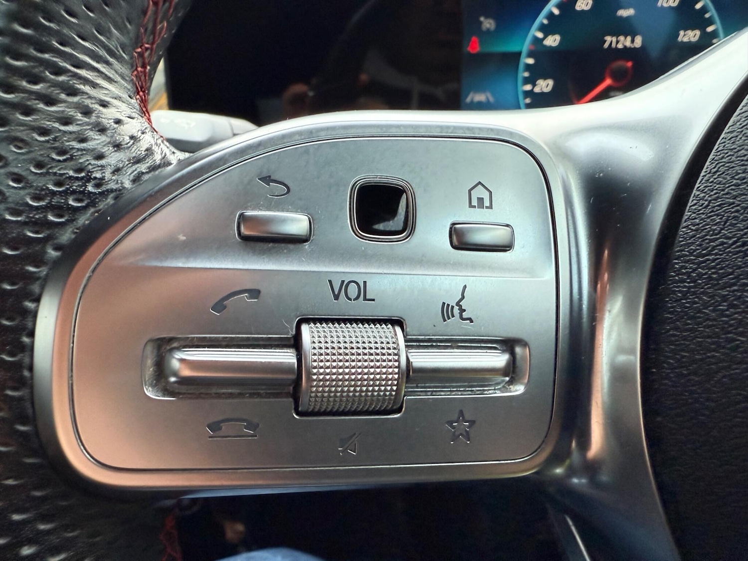 Used Mercedes-Benz A-Class 2020 for sale - 76752543: Photo 31