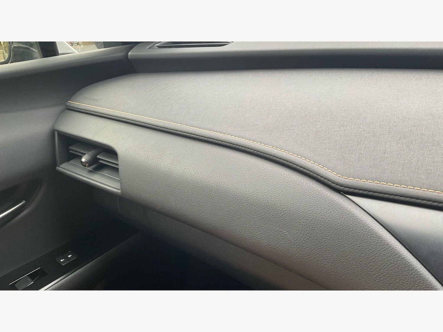 Used Lexus UX 2023 for sale - 77646763: Photo 24