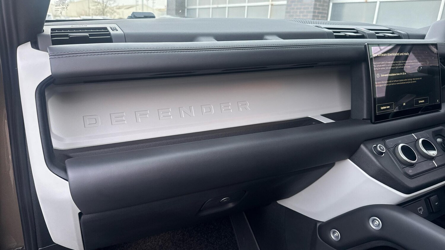 Used Land Rover Defender 90 for sale - 77982506: Photo 33