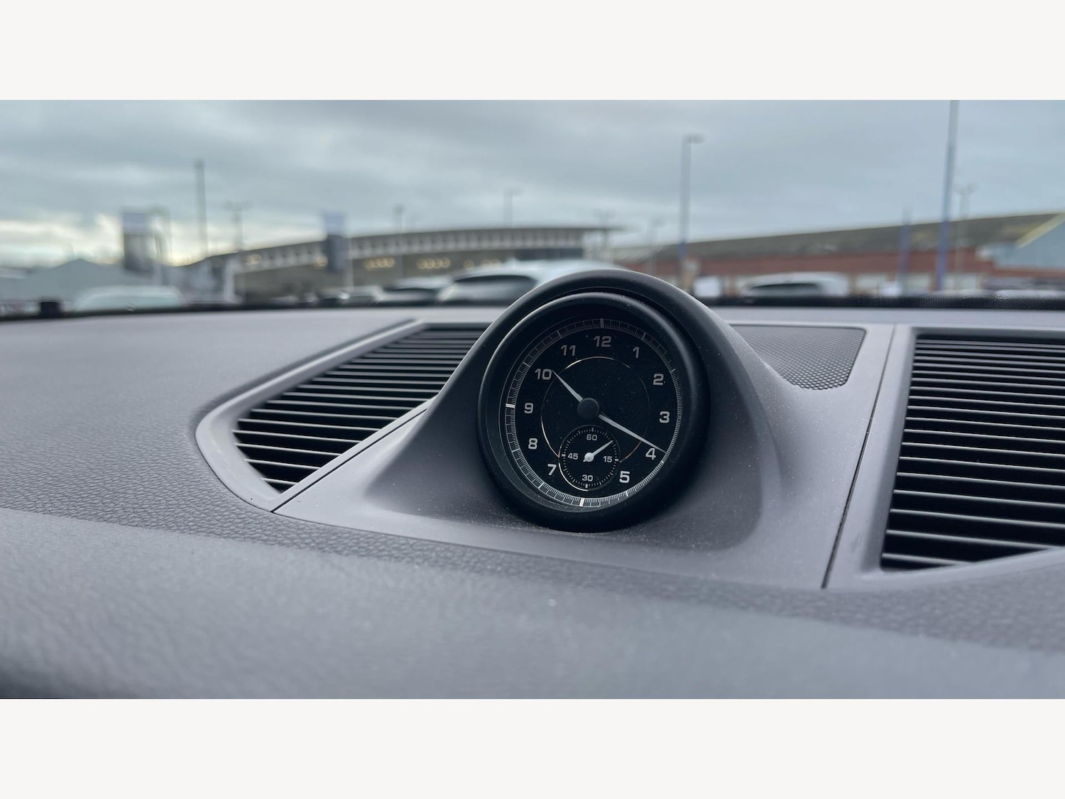 Used Porsche Macan 2021 for sale - 76753098: Photo 28