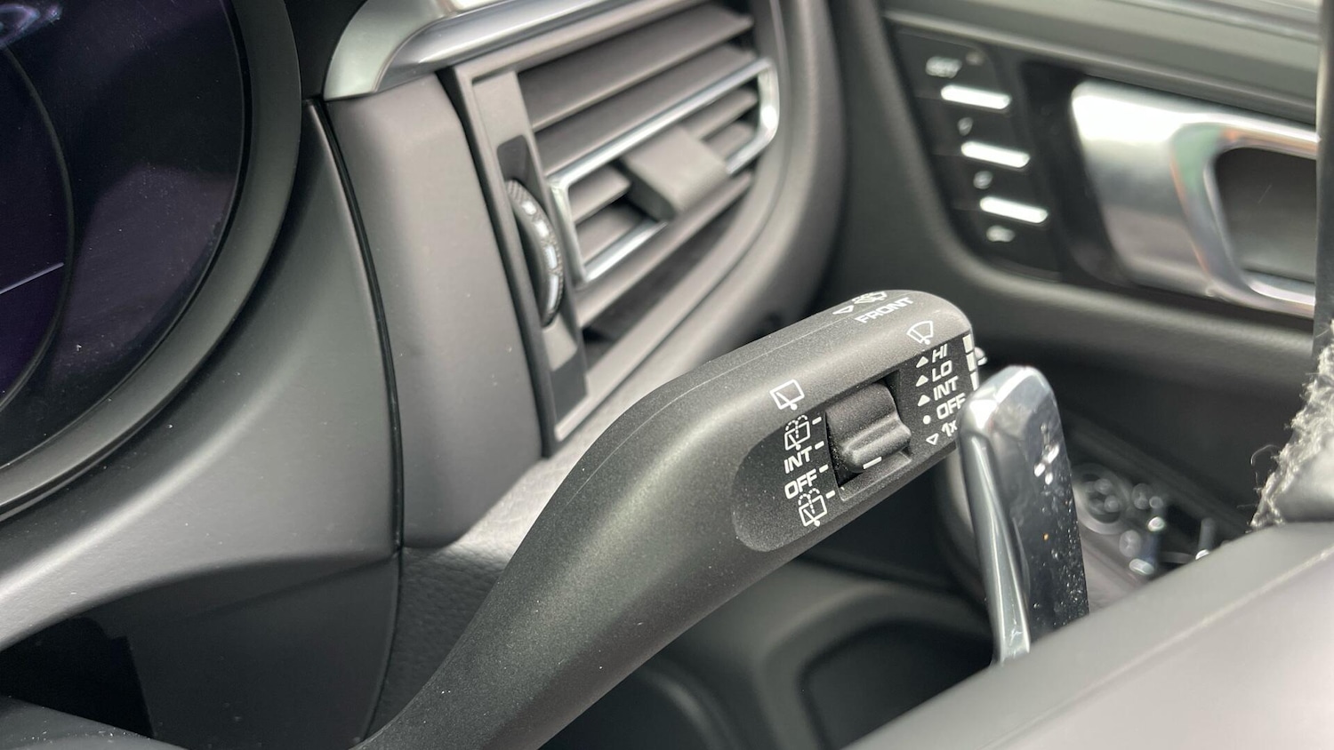 Used Porsche Macan 2021 for sale - 76753098: Photo 43