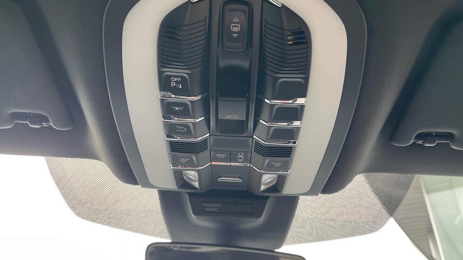 Used Porsche Macan 2021 for sale - 76753098: Photo 47