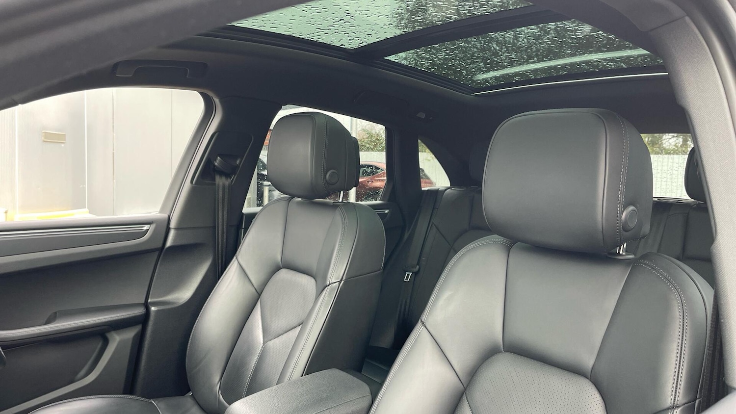 Used Porsche Macan 2021 for sale - 76753098: Photo 51