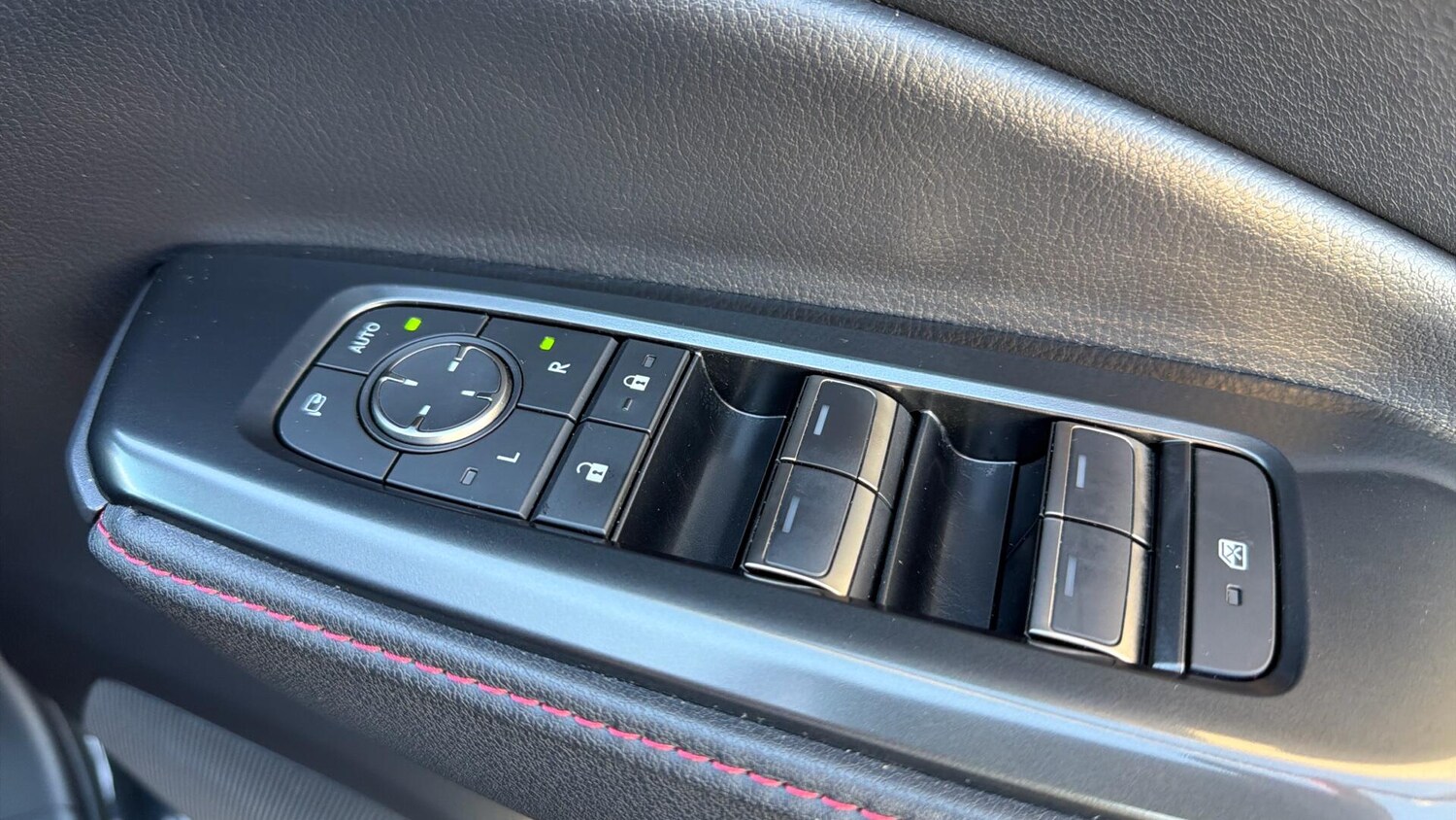 Used Lexus LBX 2025 for sale - 77768693: Photo 37