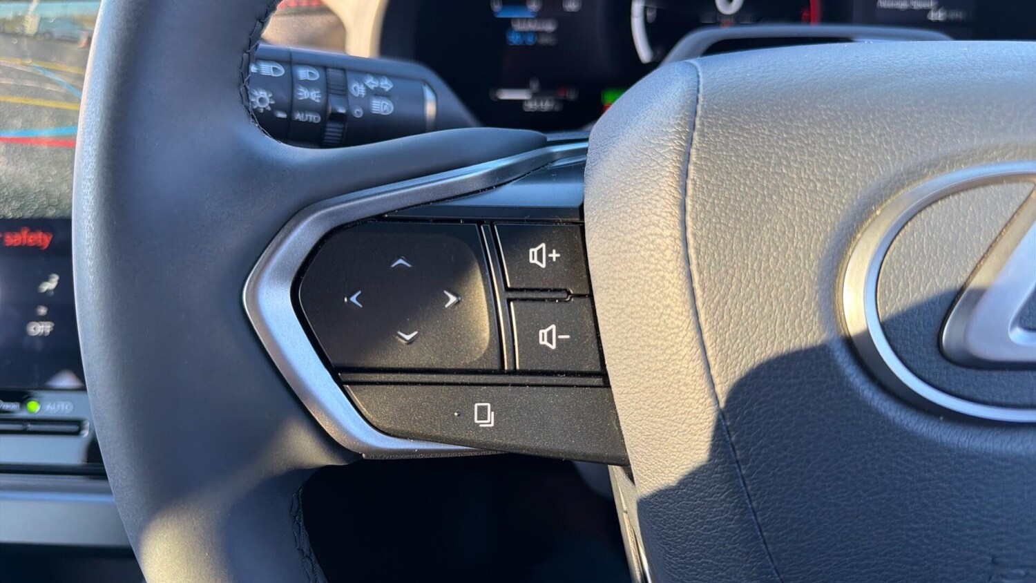 Used Lexus LBX 2025 for sale - 77768693: Photo 42