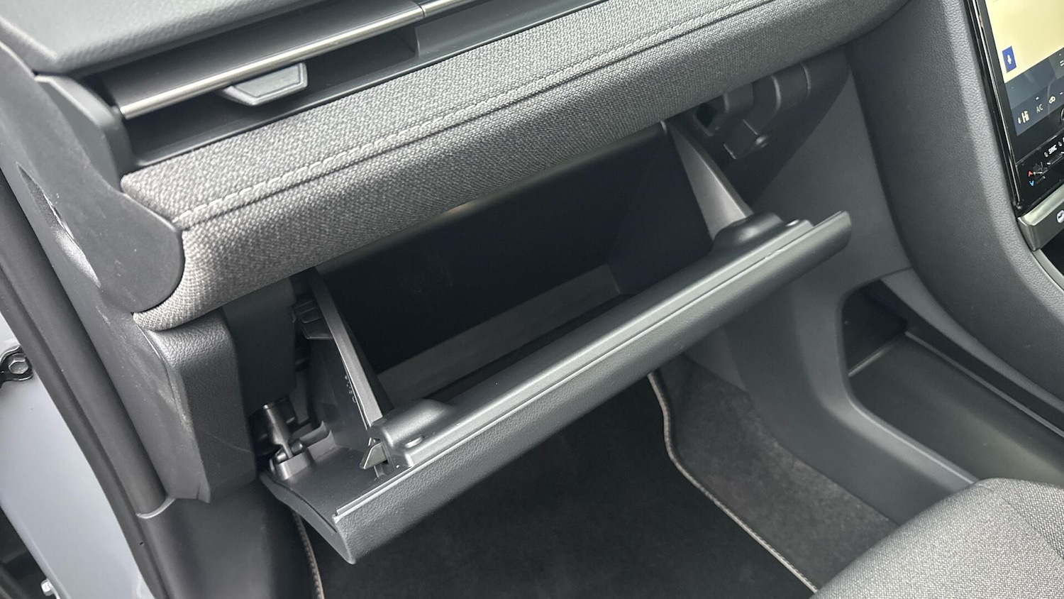 Used Lexus LBX 2024 for sale - 77015584: Photo 43