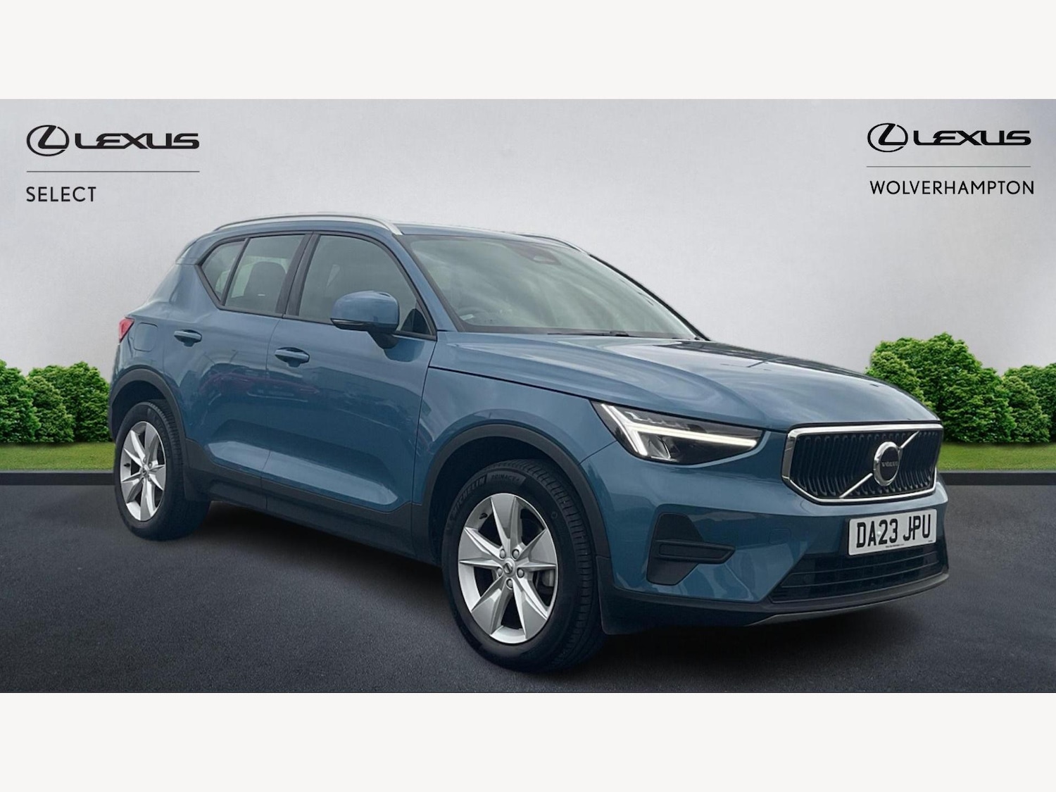 Used Volvo XC40 for sale - 76539001: Photo 1