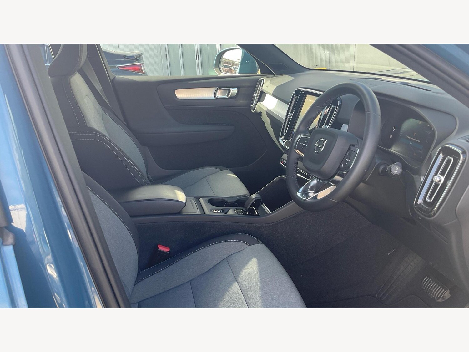 Used Volvo XC40 for sale - 76539001: Photo 15