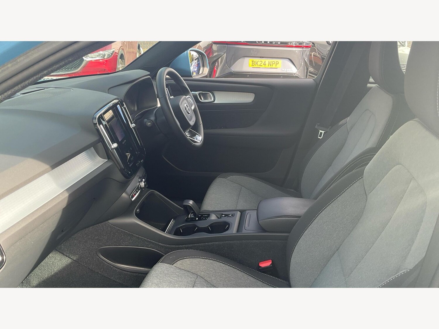 Used Volvo XC40 for sale - 76539001: Photo 8