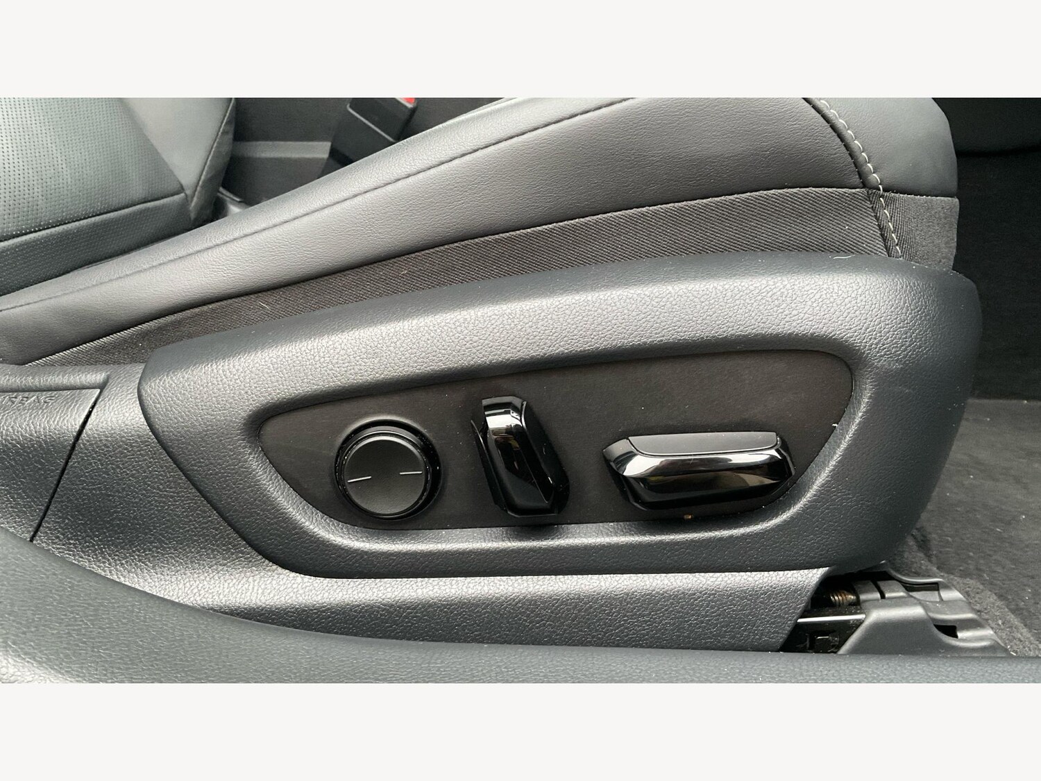 Used Lexus ES 2023 for sale - 77255252: Photo 30