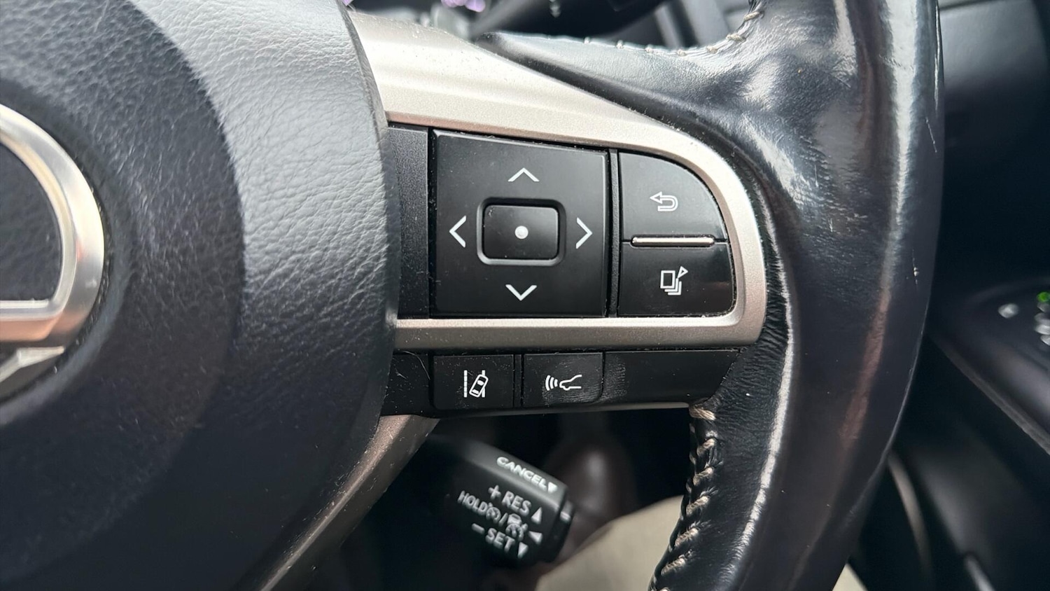 Used Lexus RX 2017 for sale - 77330932: Photo 57