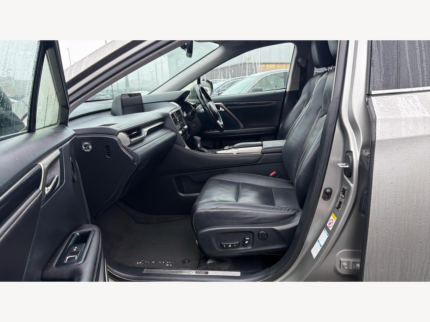 Used Lexus RX 2017 for sale - 77330932: Photo 8