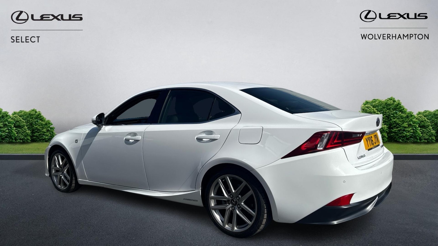 Used Lexus IS 2016 for sale - 78184822: Photo 2