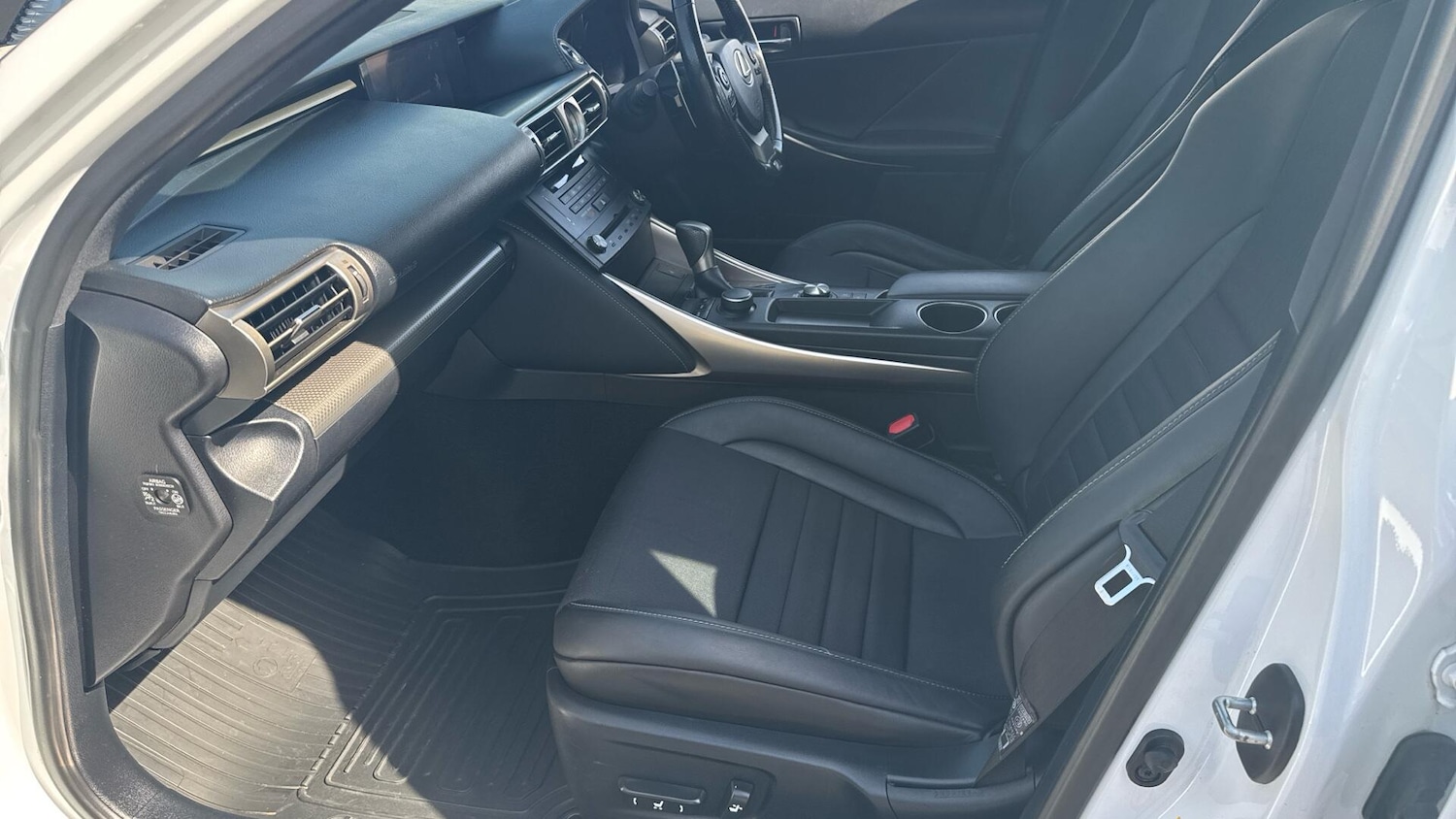 Used Lexus IS 2016 for sale - 78184822: Photo 6