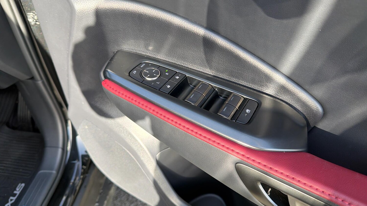 Used Lexus LBX 2025 for sale - 78171337: Photo 74