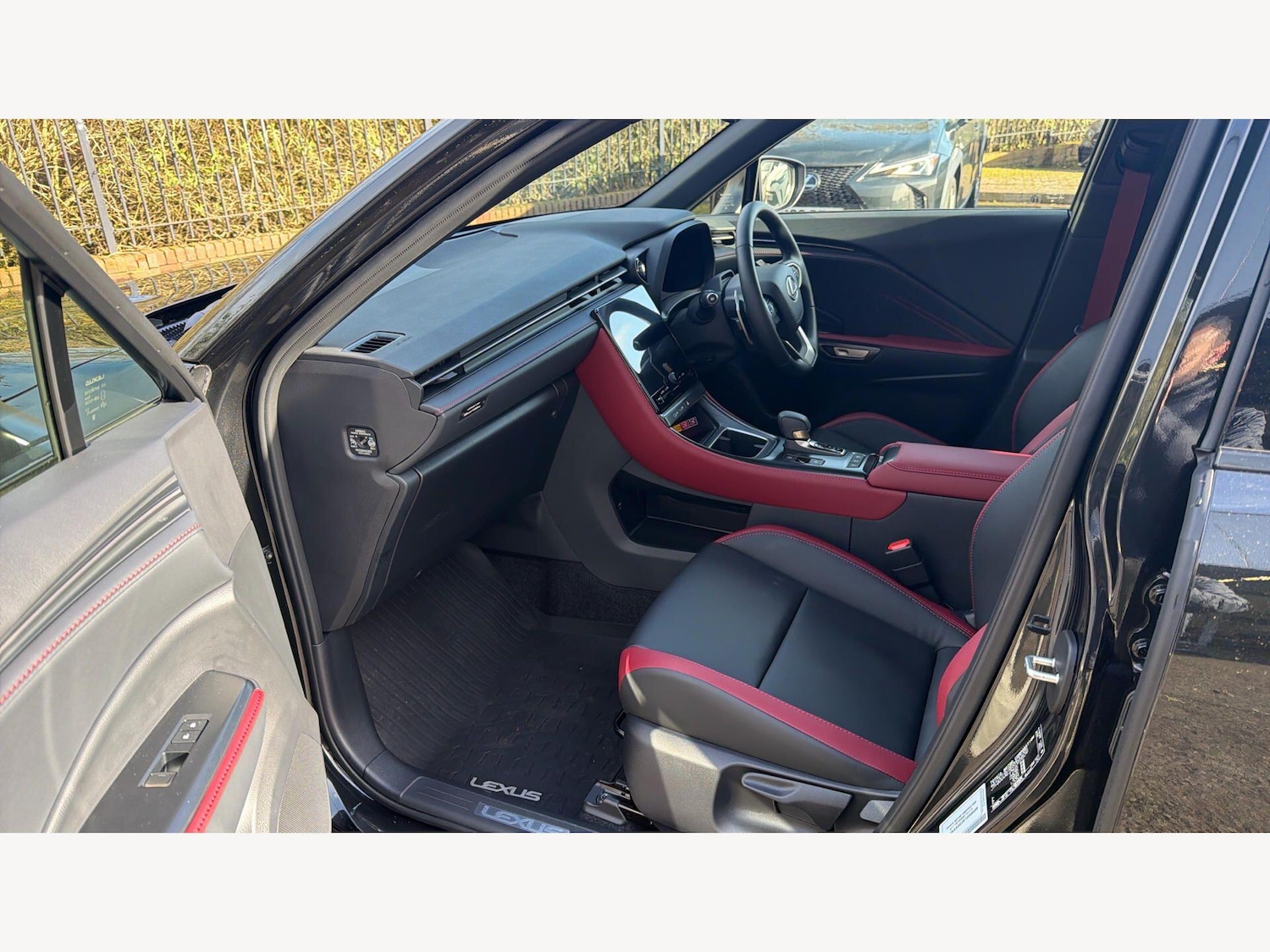 Used Lexus LBX 2025 for sale - 78171337: Photo 8