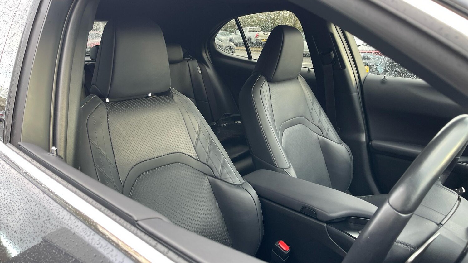 Used Lexus UX 2023 for sale - 77330993: Photo 32