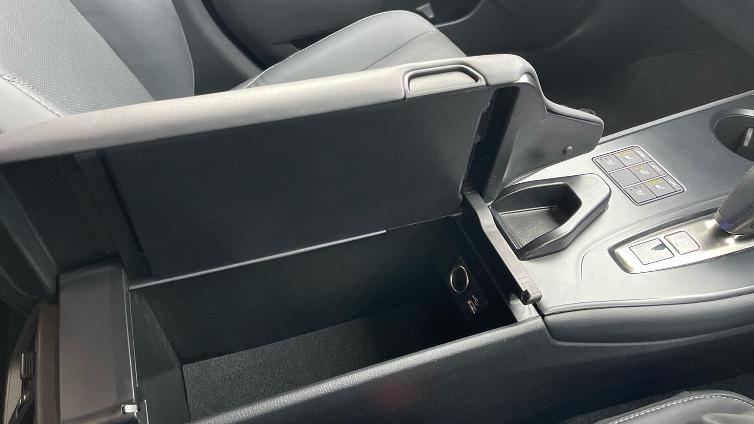 Used Lexus UX 2023 for sale - 77330993: Photo 44