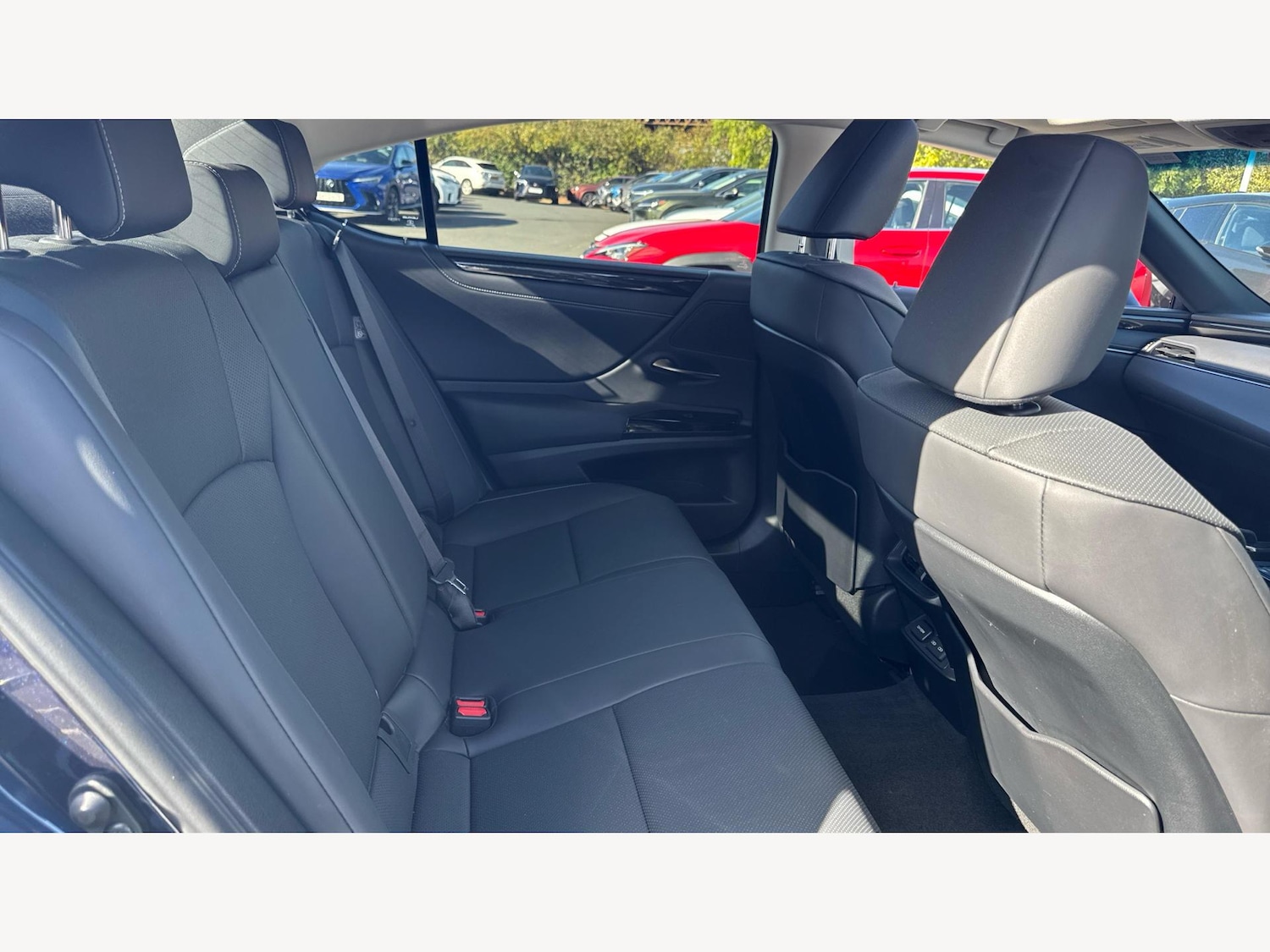 Used Lexus ES 2023 for sale - 76607230: Photo 11