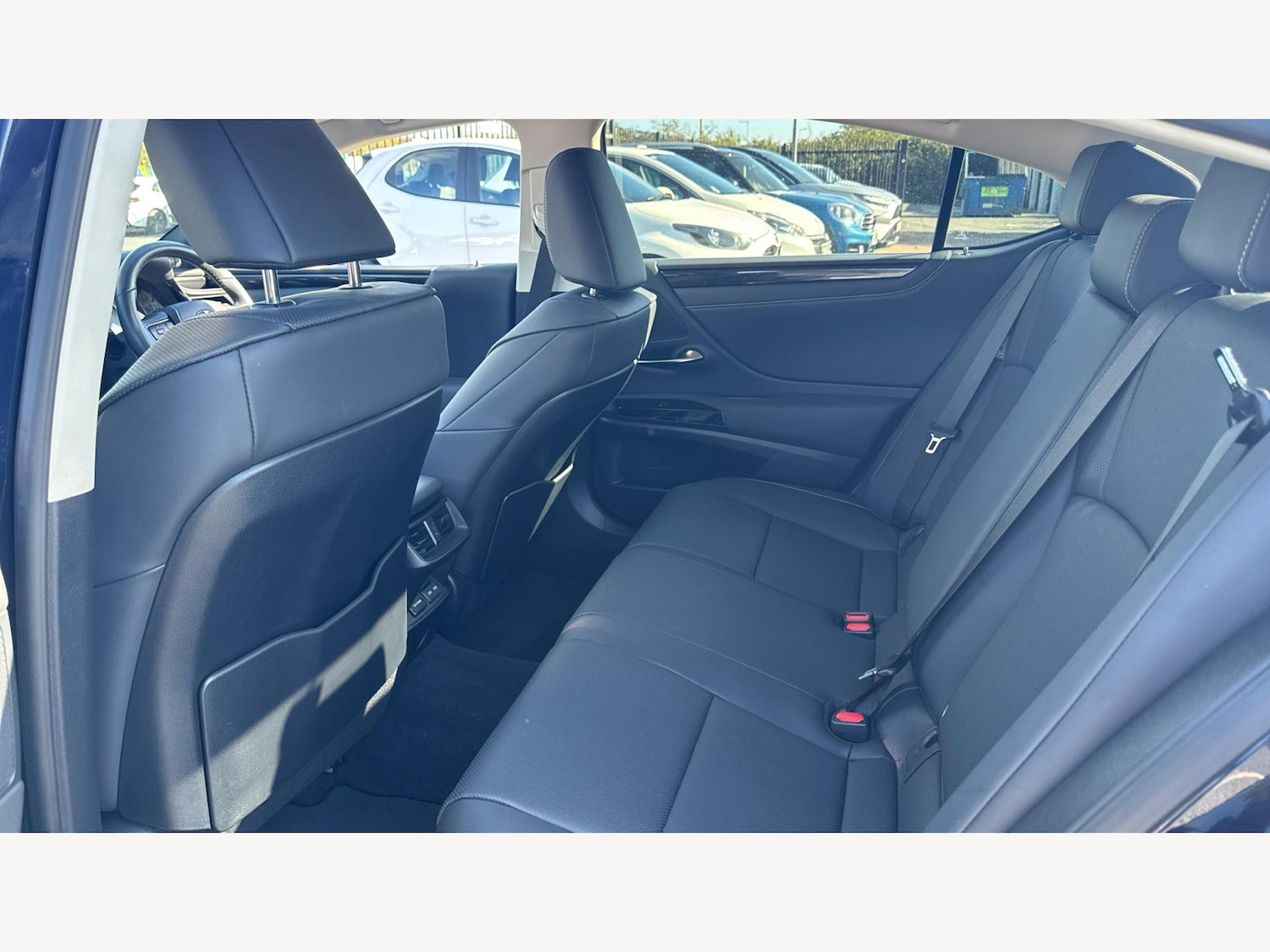 Used Lexus ES 2023 for sale - 76607230: Photo 16