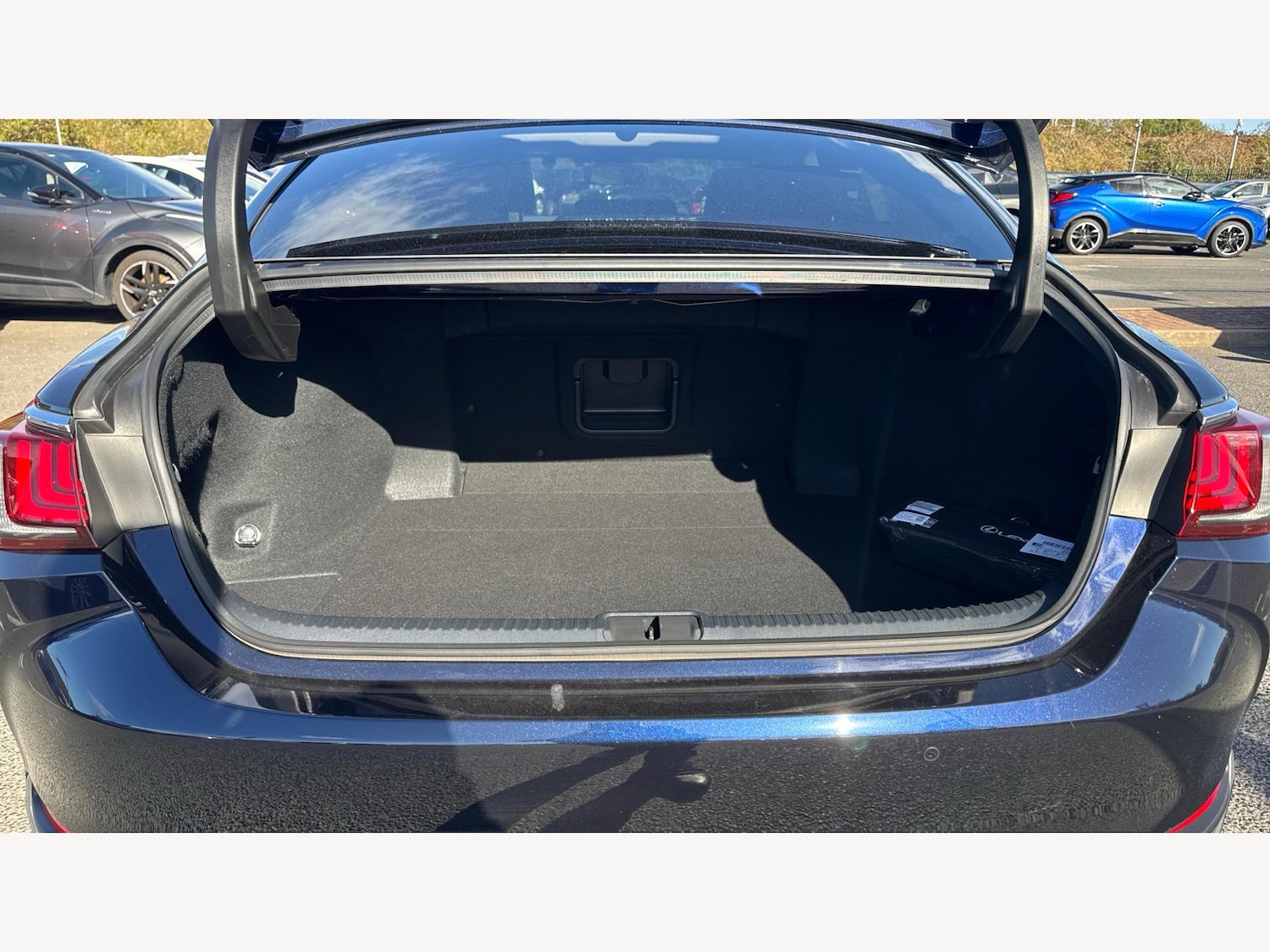 Used Lexus ES 2023 for sale - 76607230: Photo 17