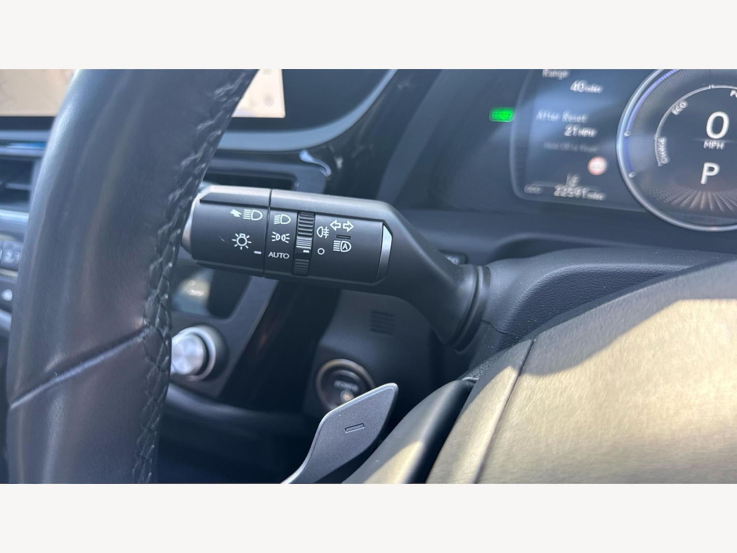 Used Lexus ES 2023 for sale - 76607230: Photo 28