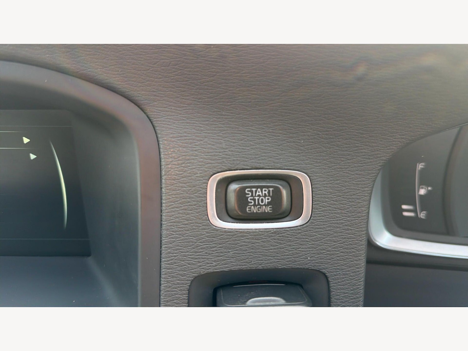 Used Volvo S60 2015 for sale - 77982385: Photo 27