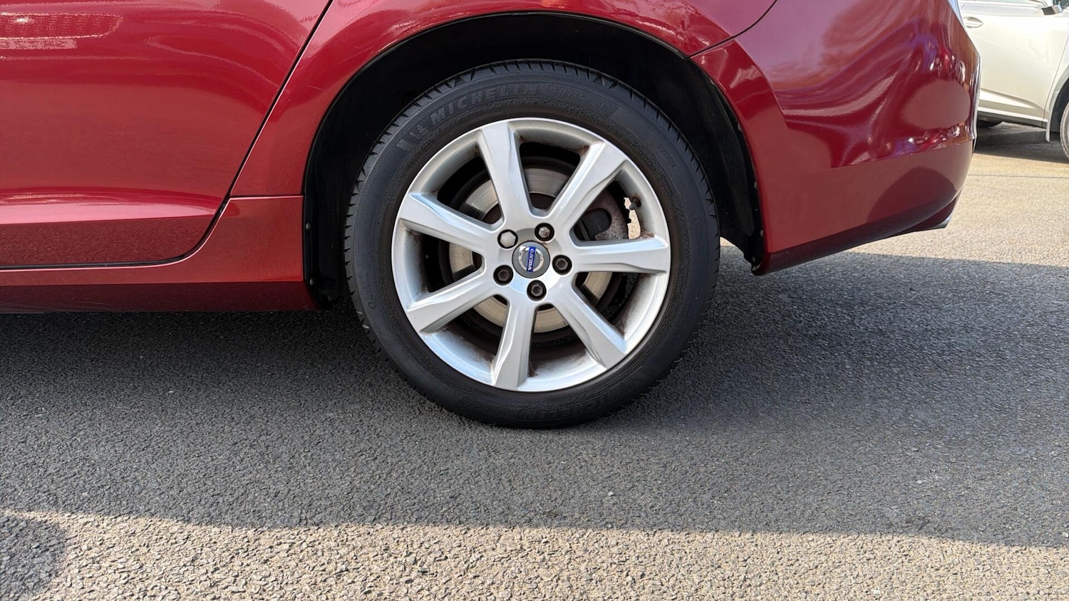 Used Volvo S60 2015 for sale - 77982385: Photo 39