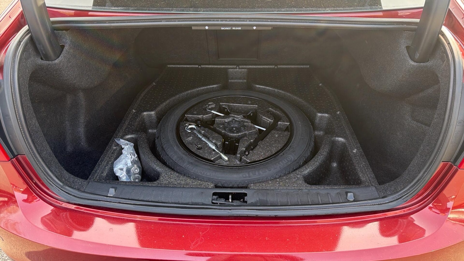 Used Volvo S60 2015 for sale - 77982385: Photo 42