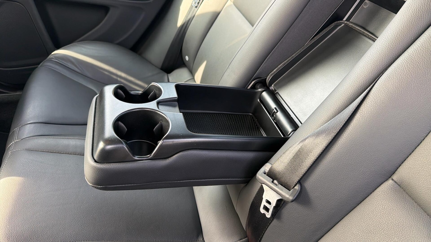 Used Volvo S60 2015 for sale - 77982385: Photo 50