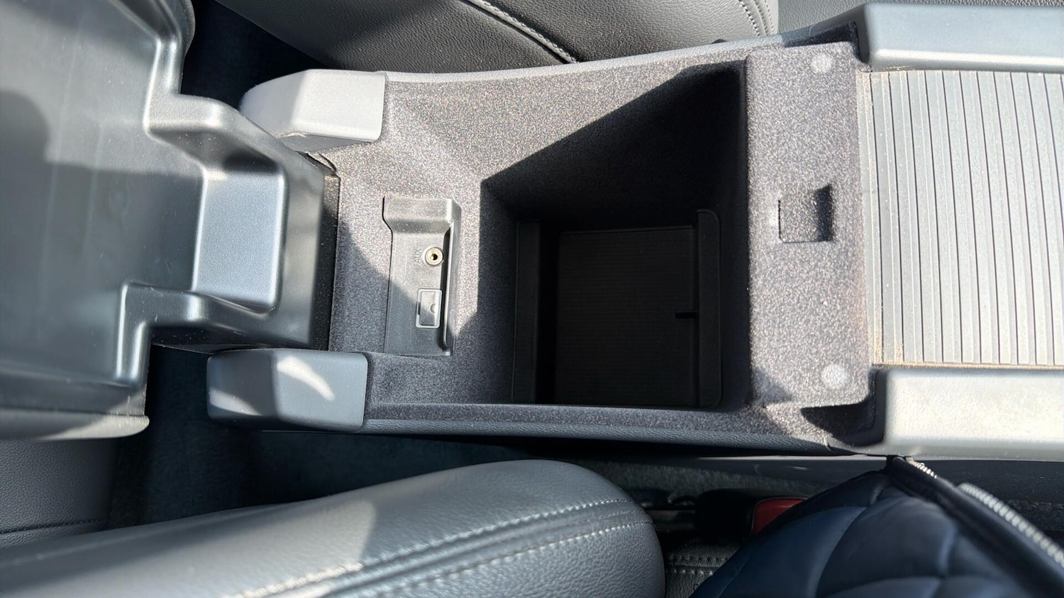 Used Volvo S60 2015 for sale - 77982385: Photo 73