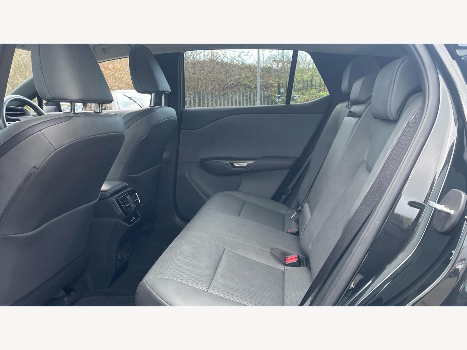 Used Lexus RZ 2023 for sale - 77330601: Photo 16