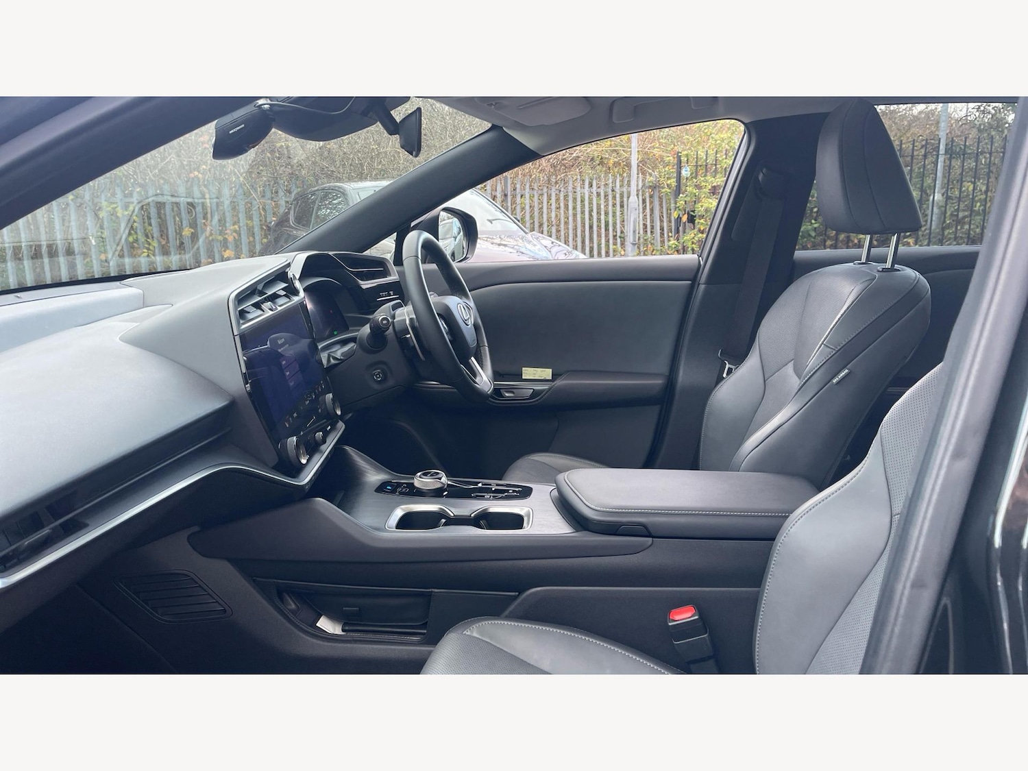 Used Lexus RZ 2023 for sale - 77330601: Photo 8