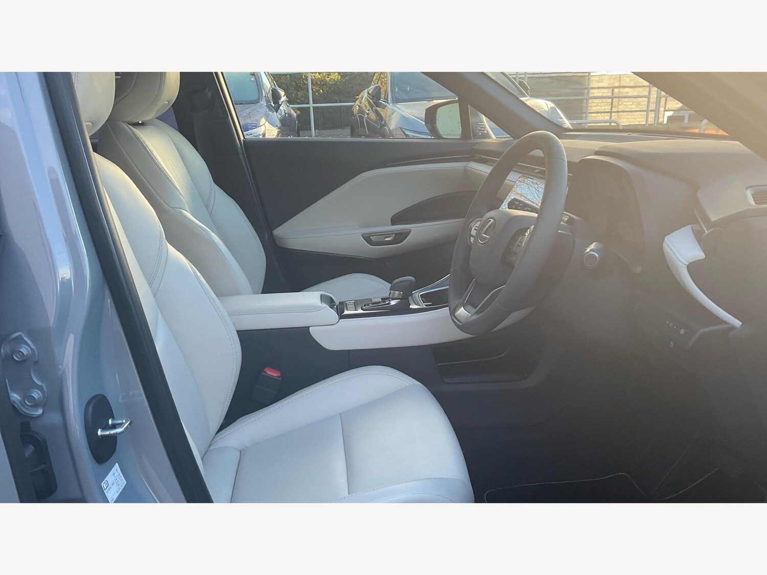 Used Lexus LBX 2024 for sale - 77040619: Photo 15