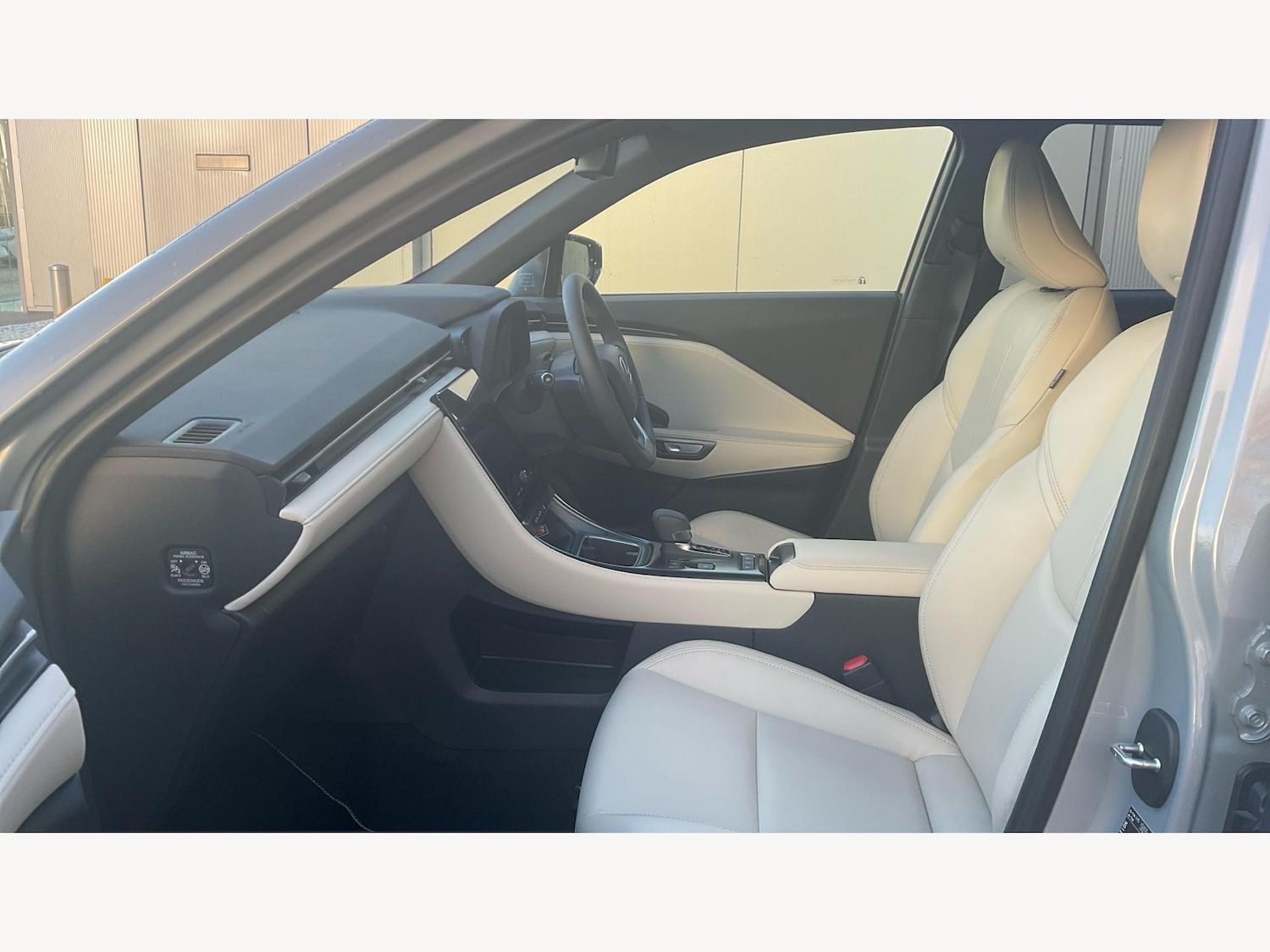 Used Lexus LBX 2024 for sale - 77040619: Photo 8