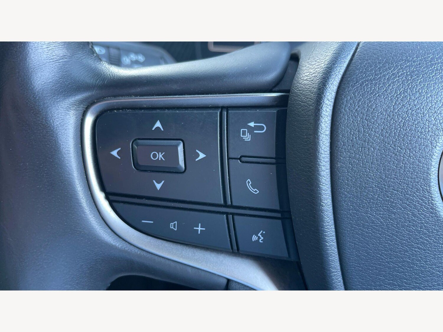 Used Lexus UX 2023 for sale - 78171227: Photo 28