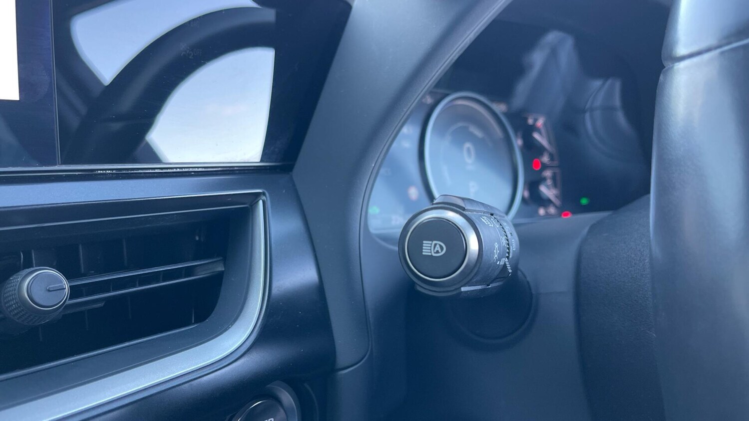 Used Lexus UX 2023 for sale - 78171227: Photo 53