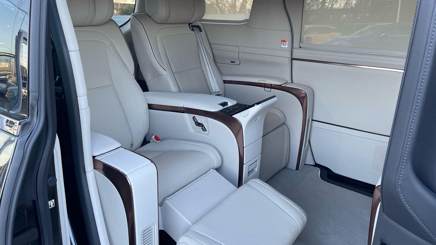 Used Lexus LM for sale - 77970482: Photo 10